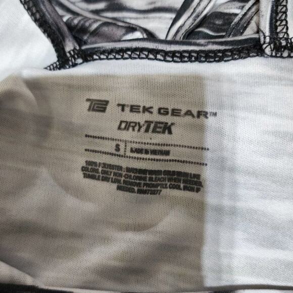 TEK GEAR Women's Dry Tek Racerback Tank Top - Size Small - Picture 2 of 3